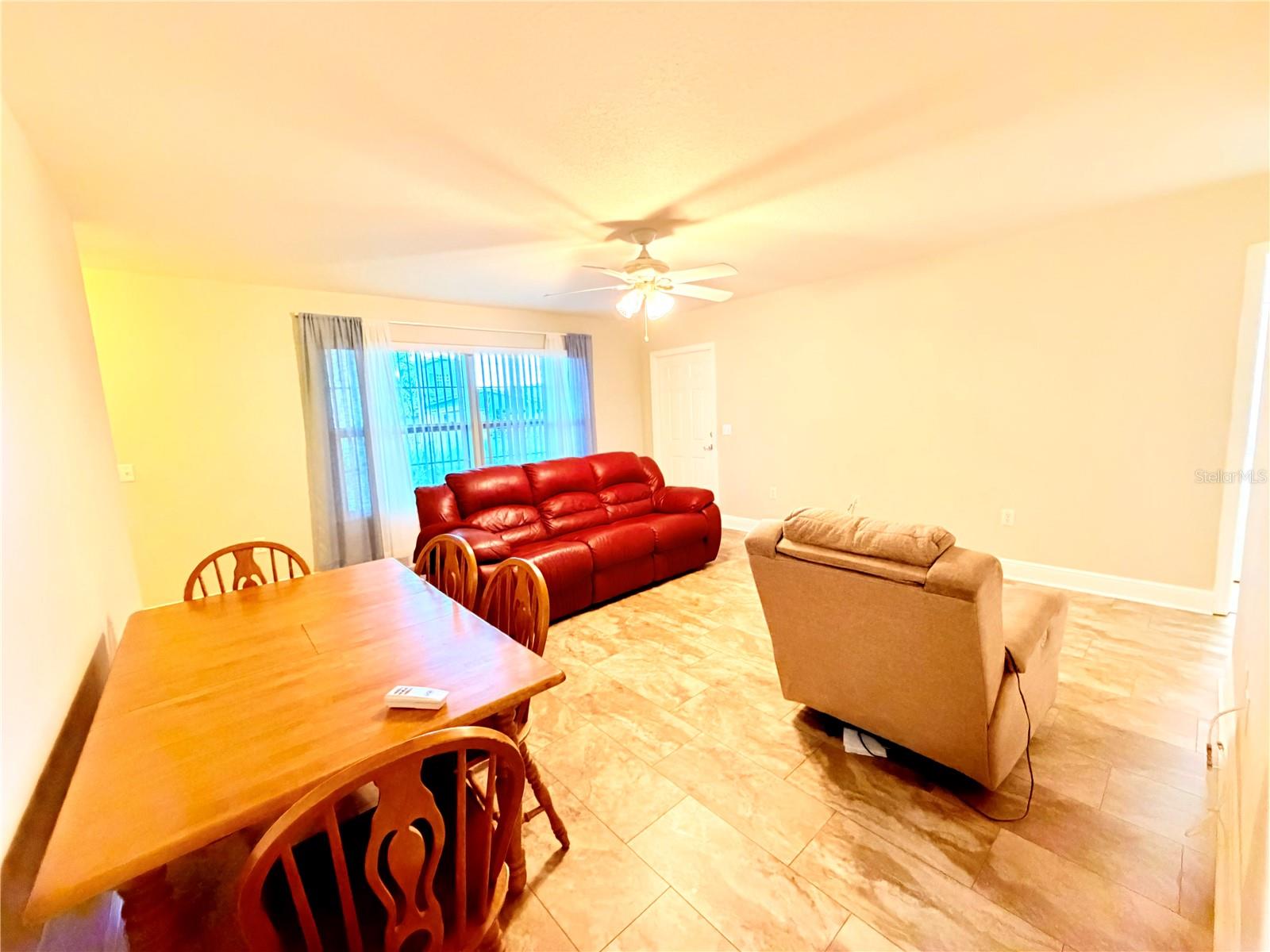 RIDGE CREST SUB - Residential Lease