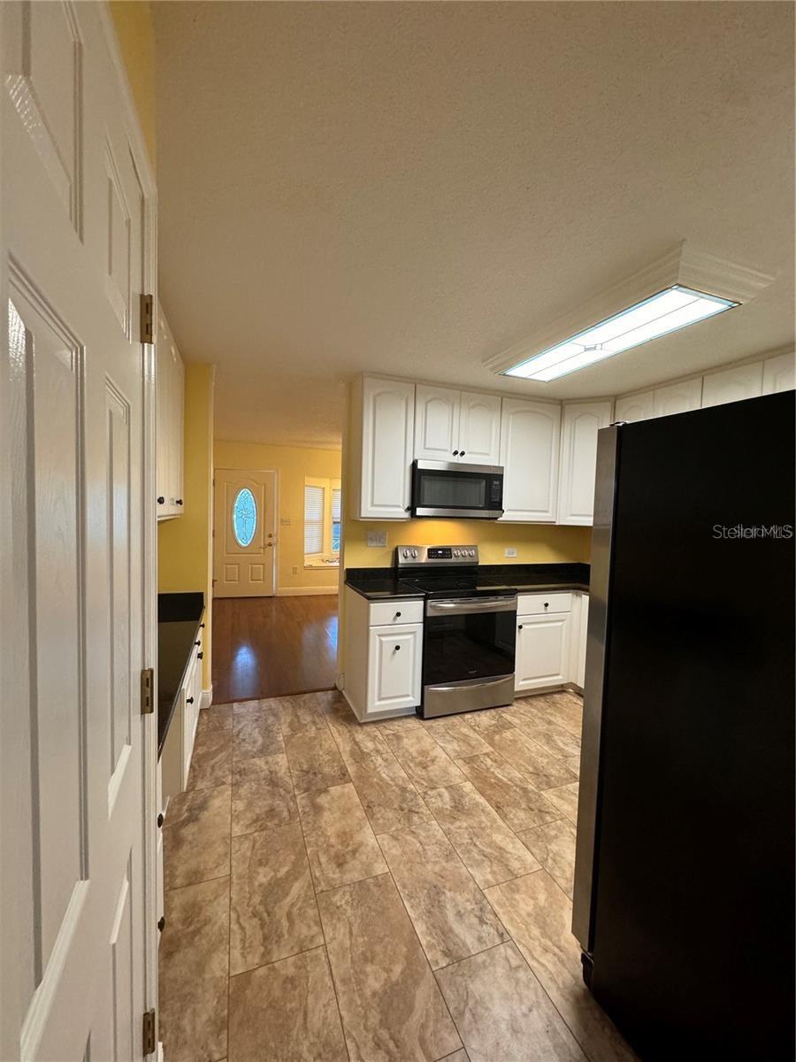 RIDGE CREST SUB - Residential Lease