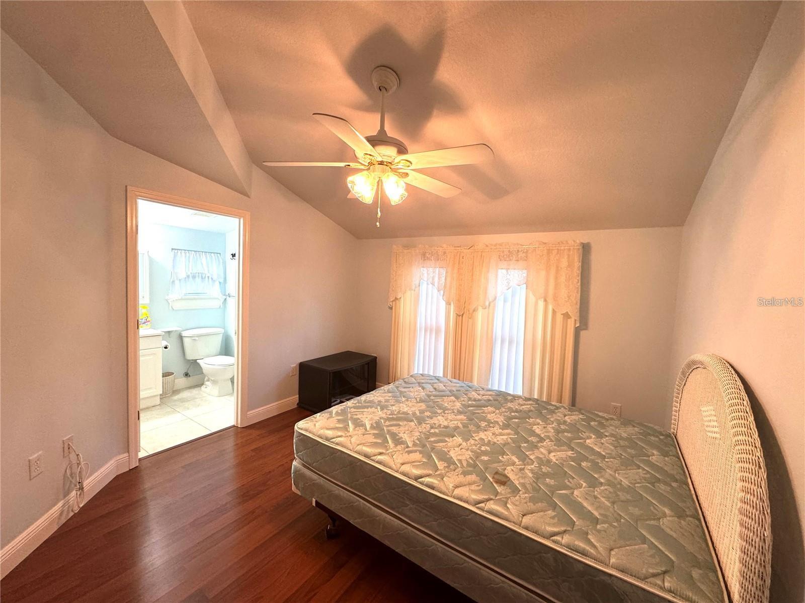 RIDGE CREST SUB - Residential Lease