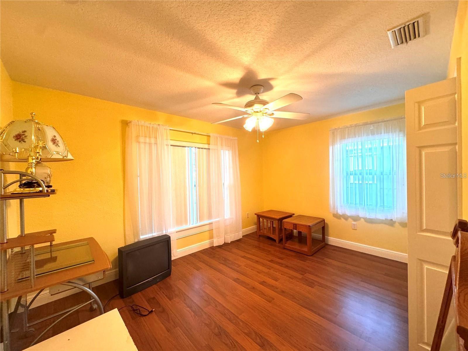 RIDGE CREST SUB - Residential Lease