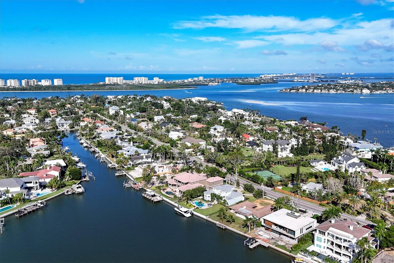 BAY ISLAND SHORES - Residential