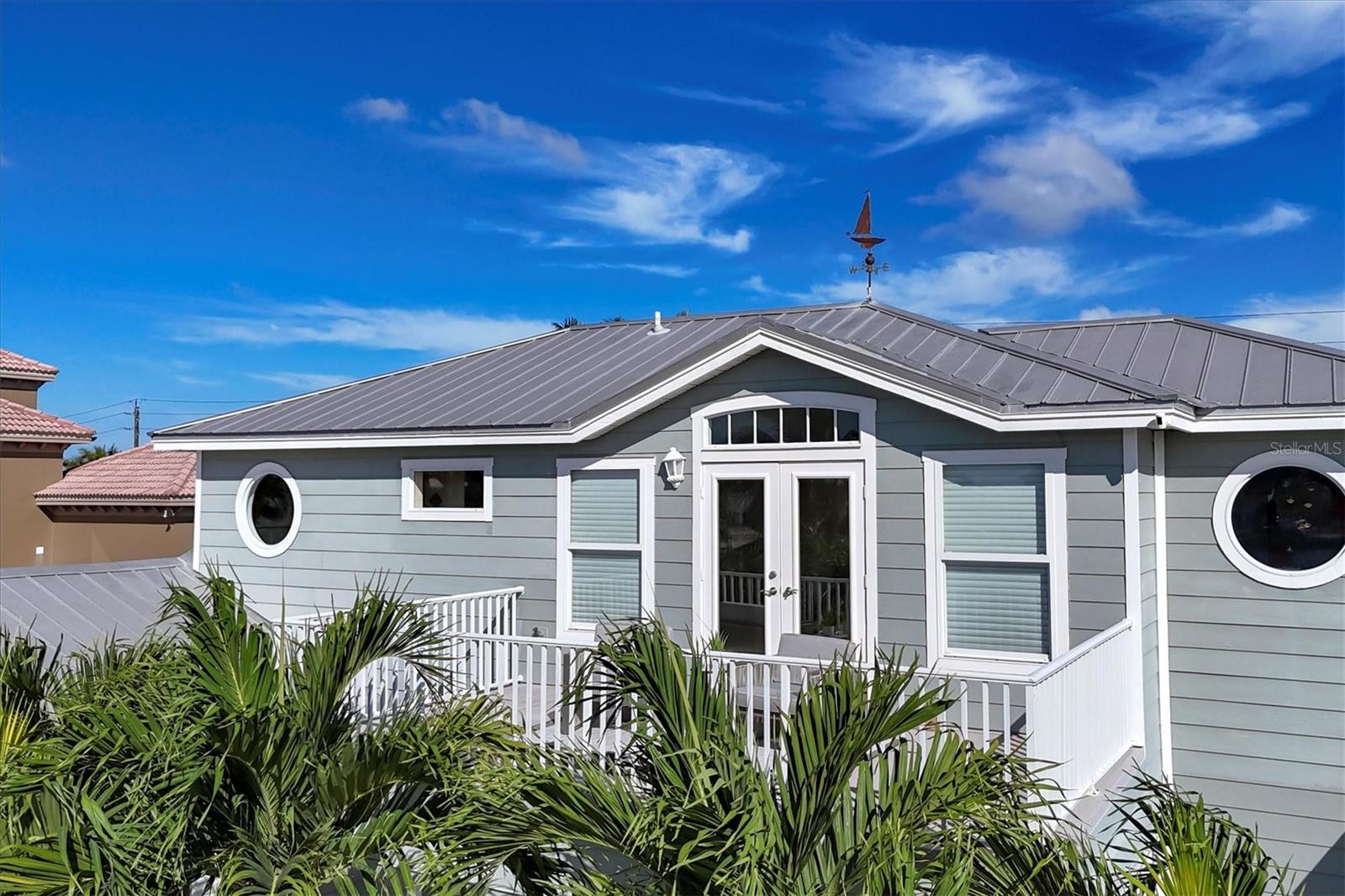 BAY ISLAND SHORES - Residential