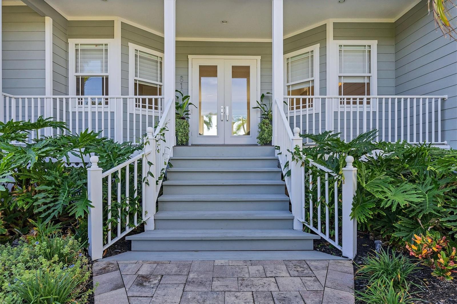 BAY ISLAND SHORES - Residential
