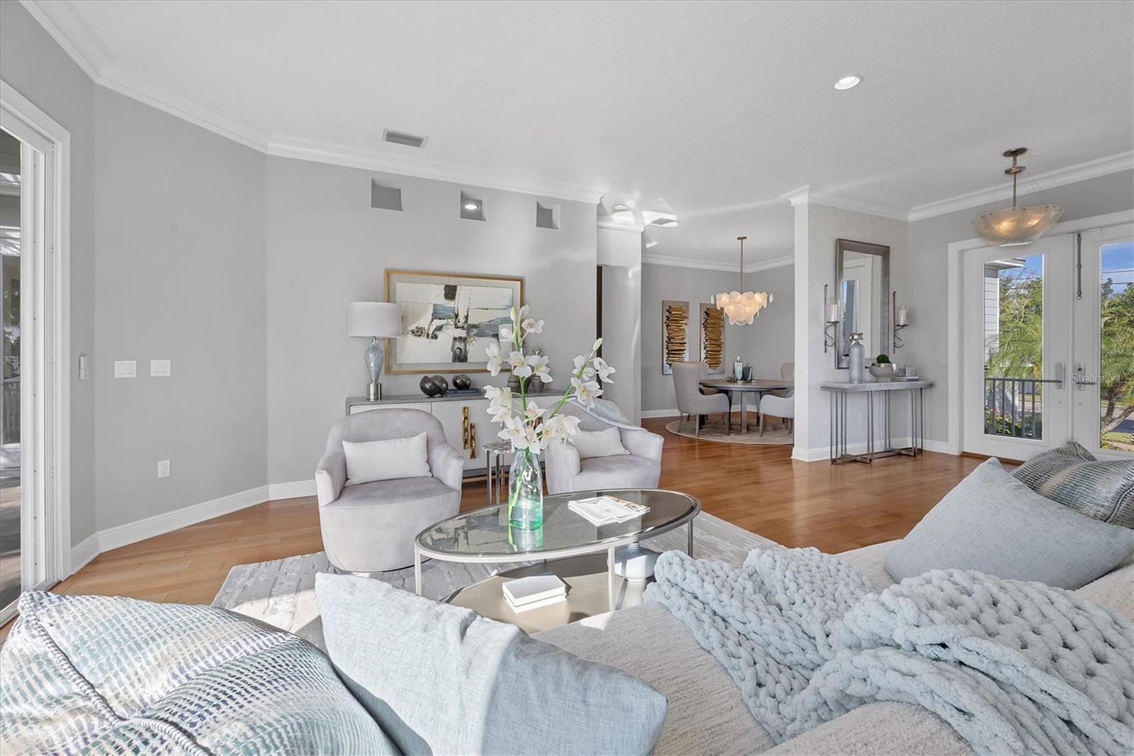 BAY ISLAND SHORES - Residential