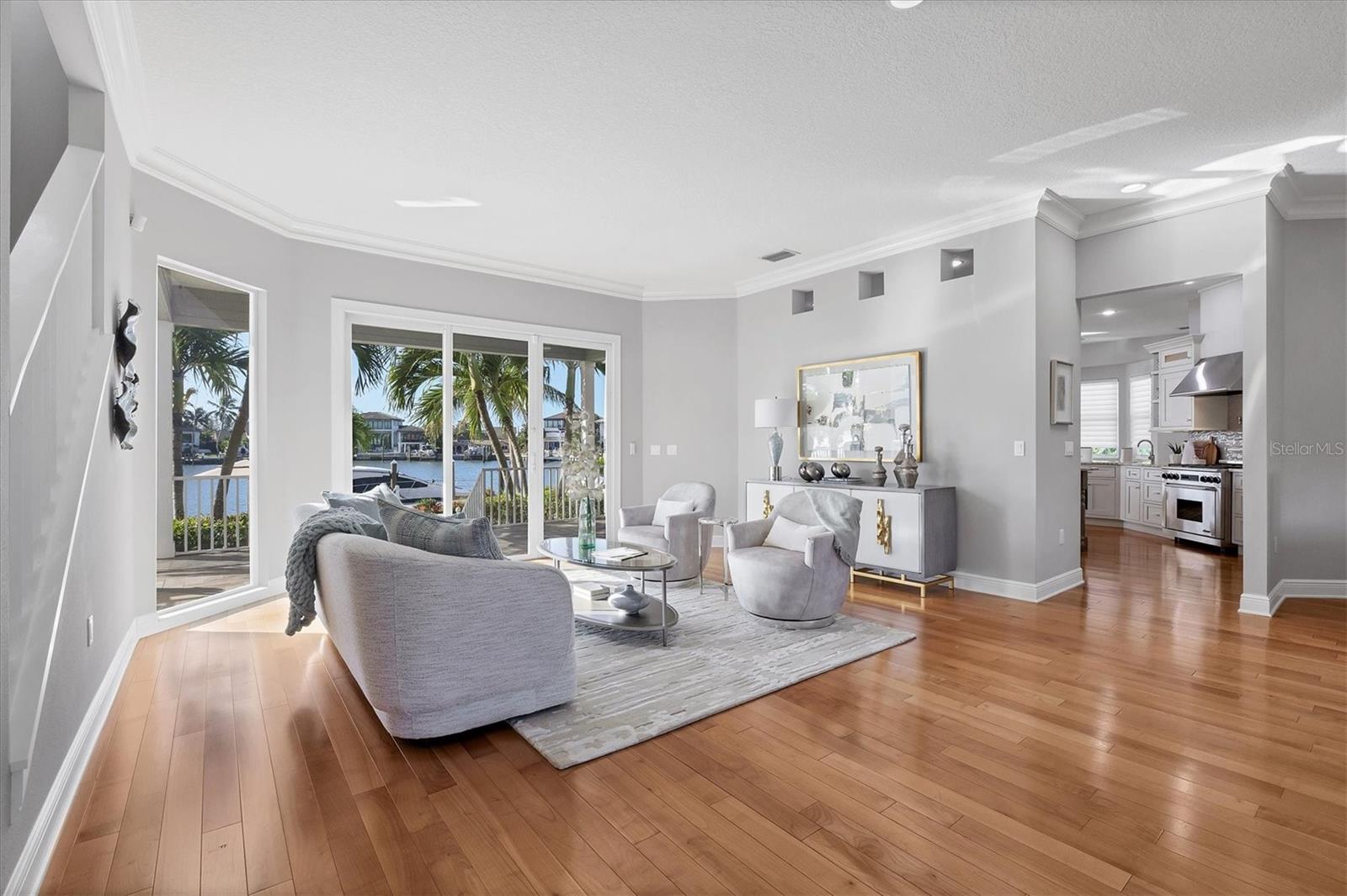 BAY ISLAND SHORES - Residential