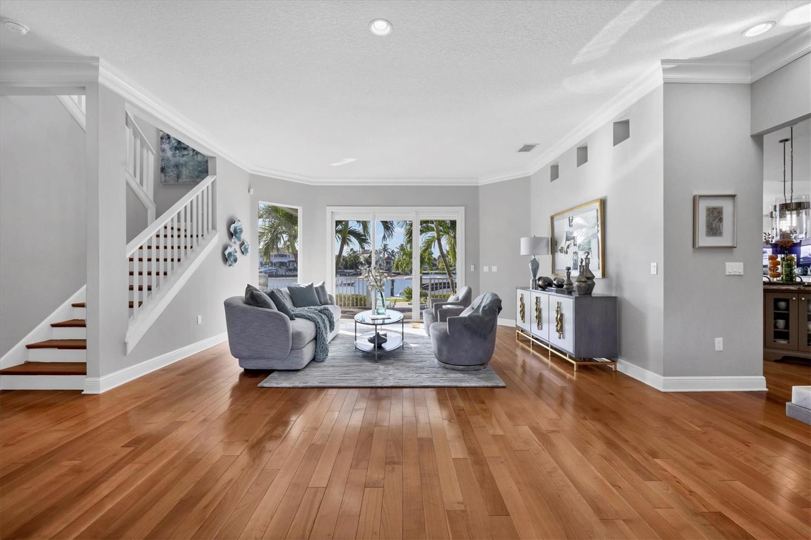 BAY ISLAND SHORES - Residential