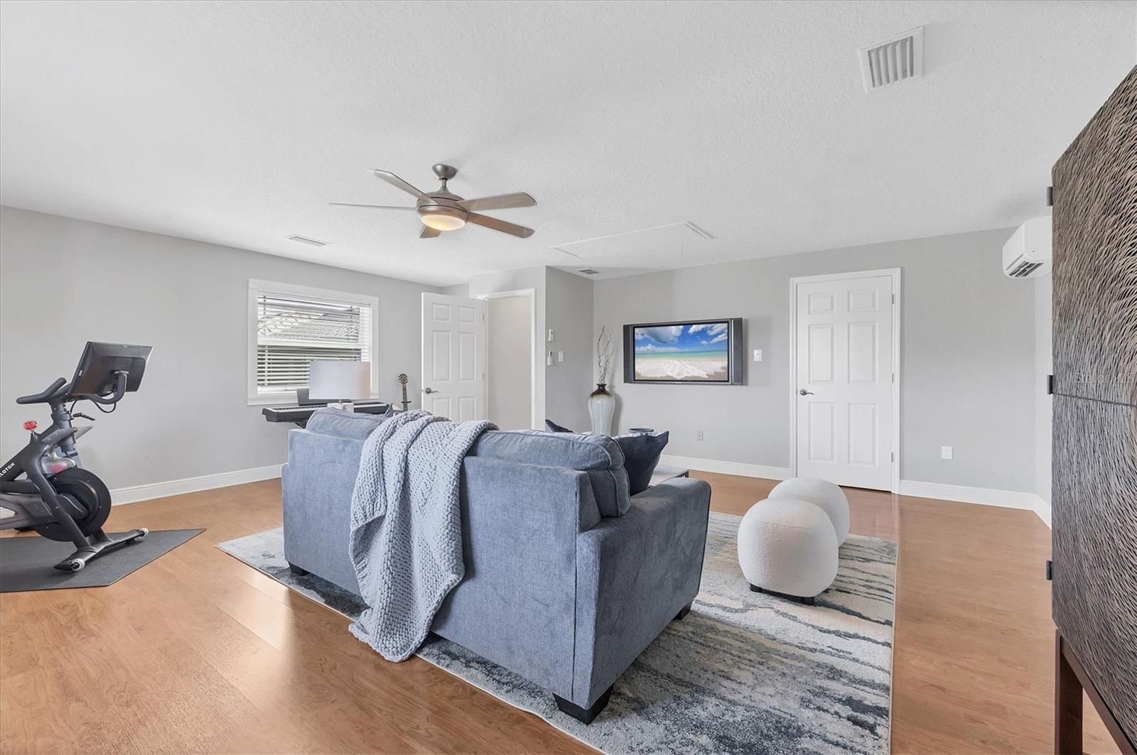 BAY ISLAND SHORES - Residential