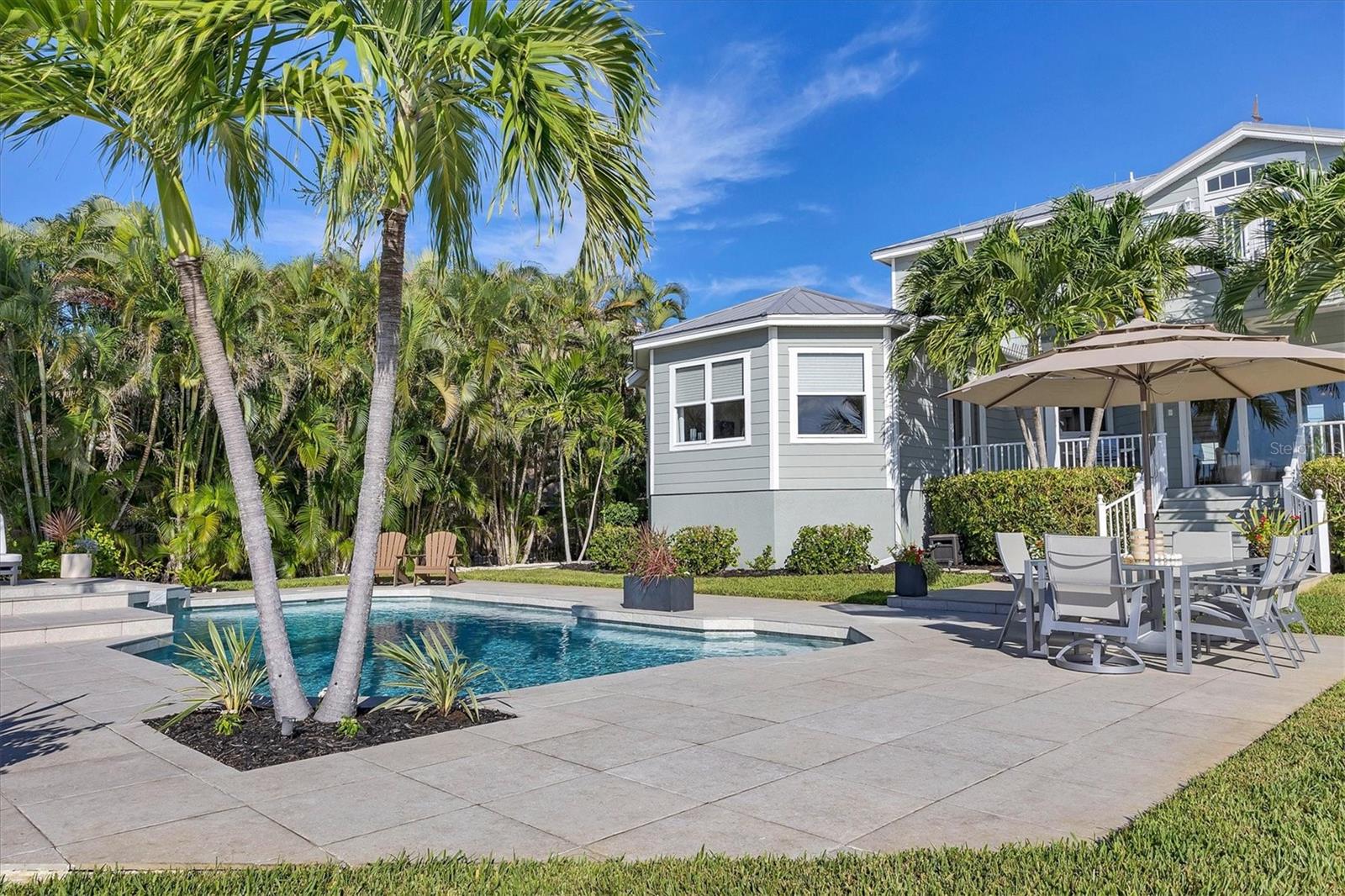 BAY ISLAND SHORES - Residential