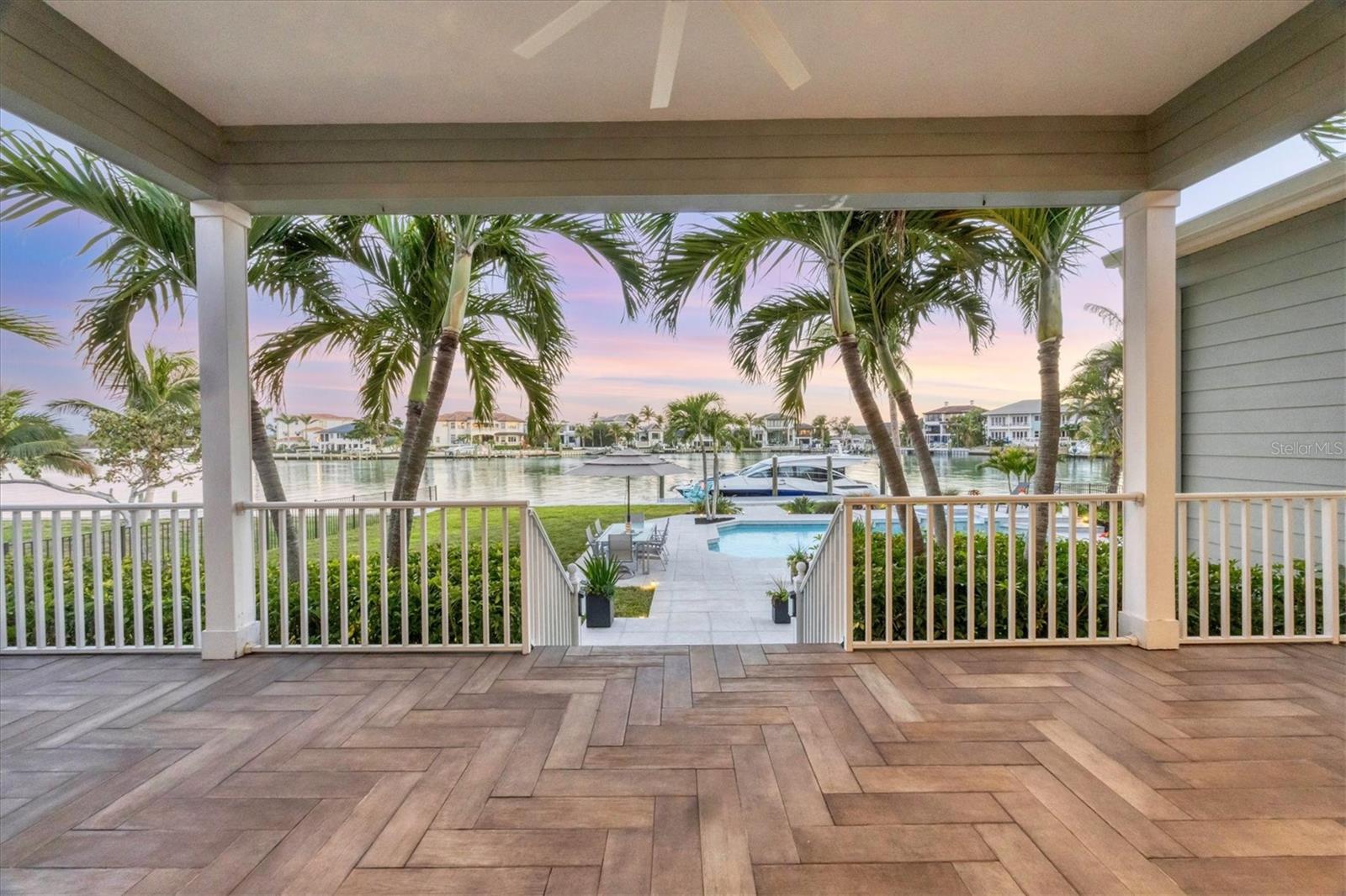 BAY ISLAND SHORES - Residential