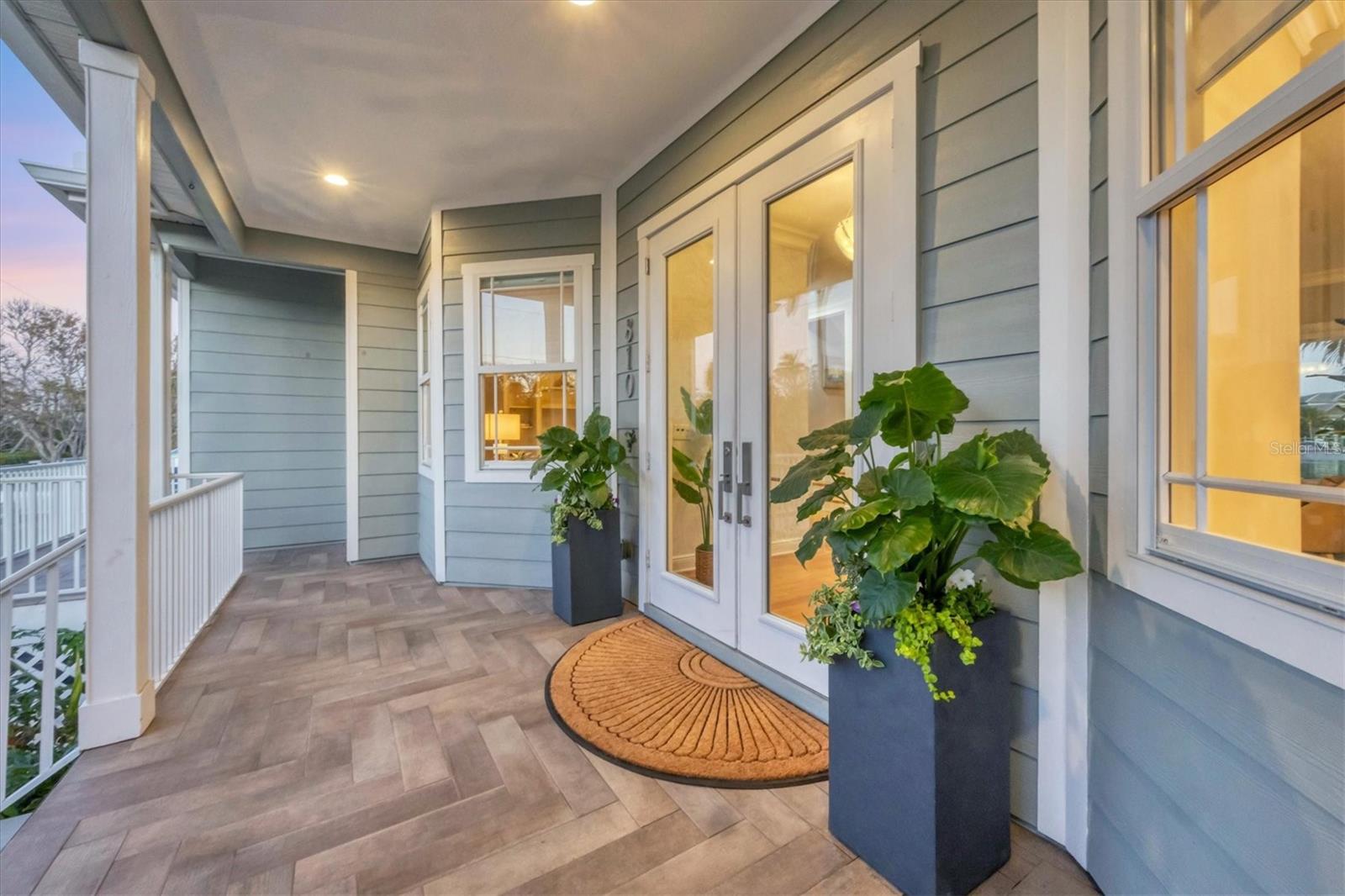 BAY ISLAND SHORES - Residential