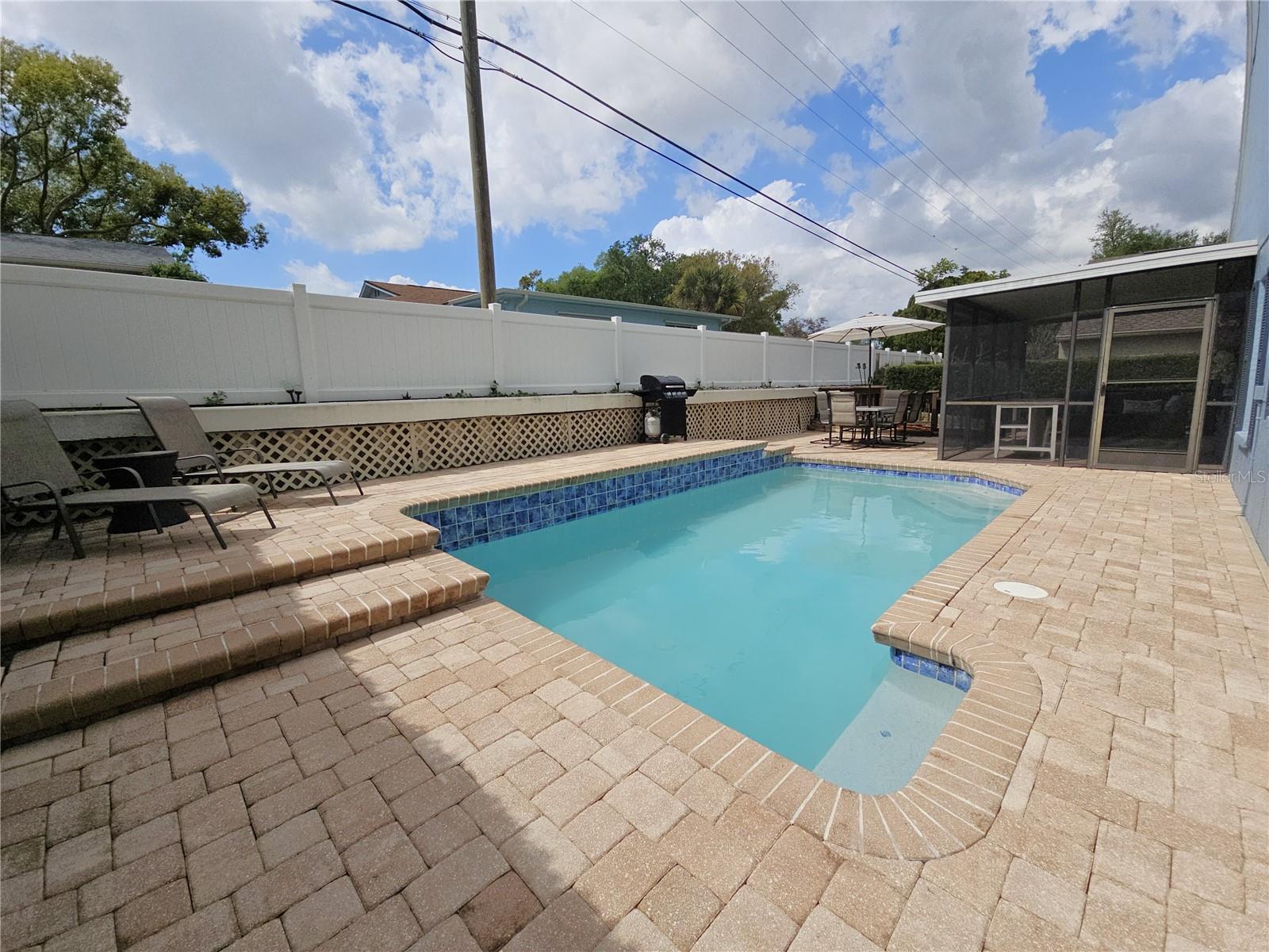 VILLAGE AT BENTLEY PARK PH II TR B - Residential