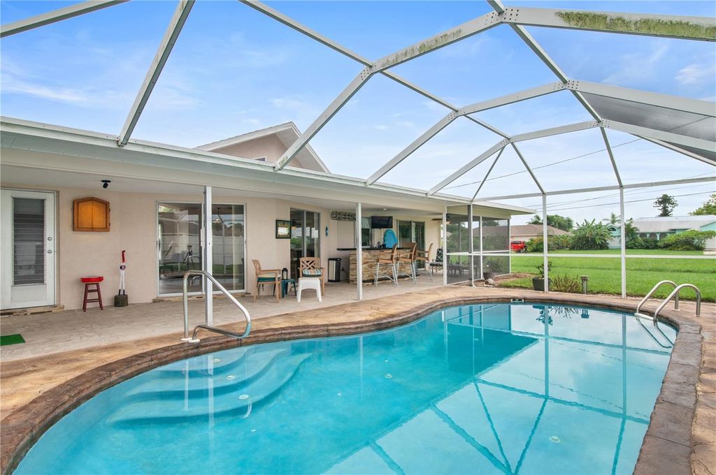 Photo of 1232 SE 21st Place, Cape Coral, FL 33990 (MLS # C7514551)