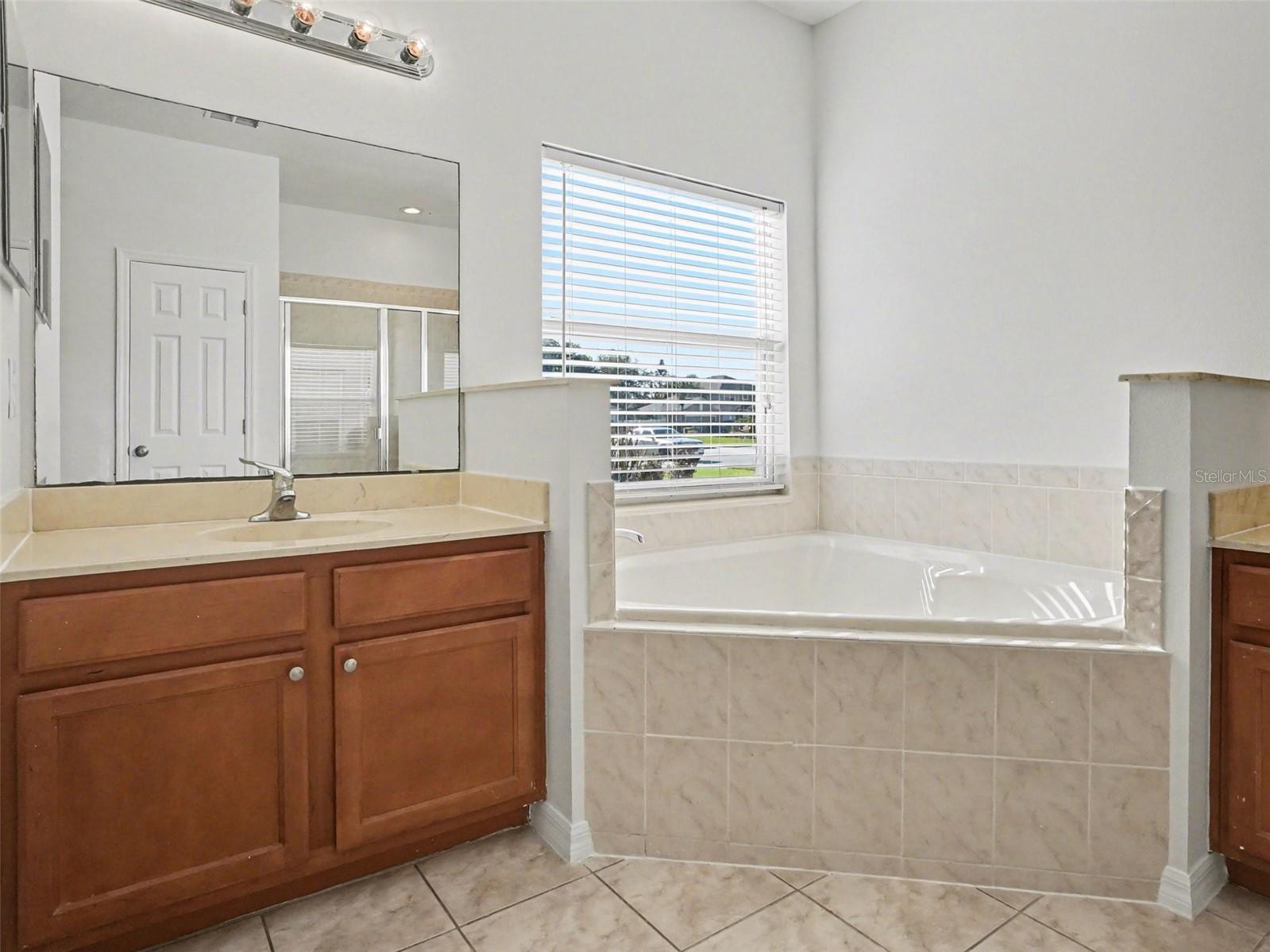 WESTYN BAY PH 01 R R-1 R-5 R-6 - Residential