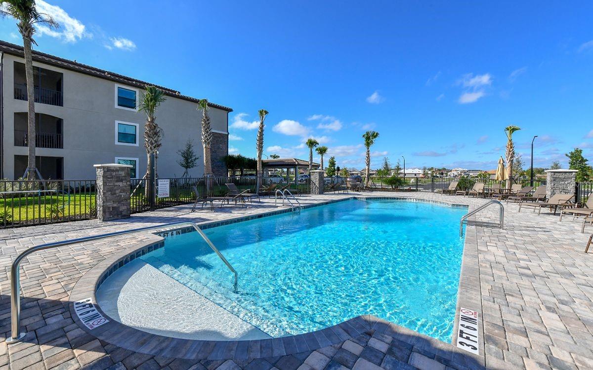 TERRACE III AT LAKEWOOD NATIONAL PH I - Residential Lease