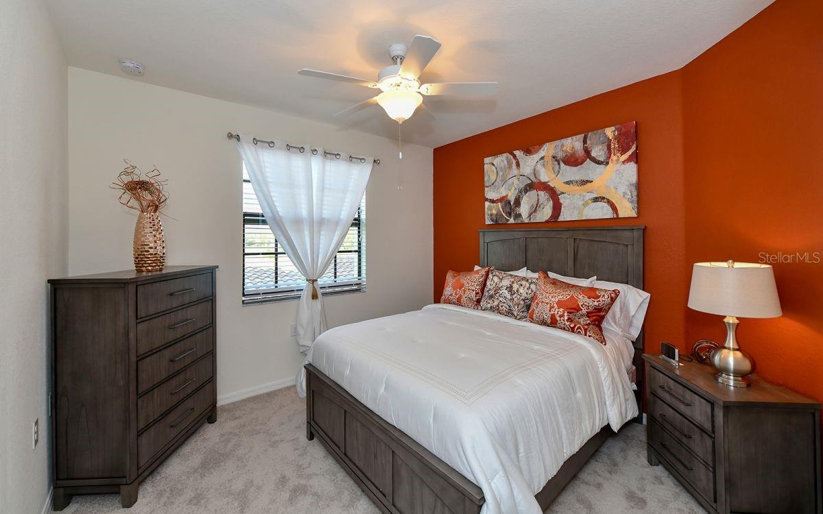 TERRACE III AT LAKEWOOD NATIONAL PH I - Residential Lease