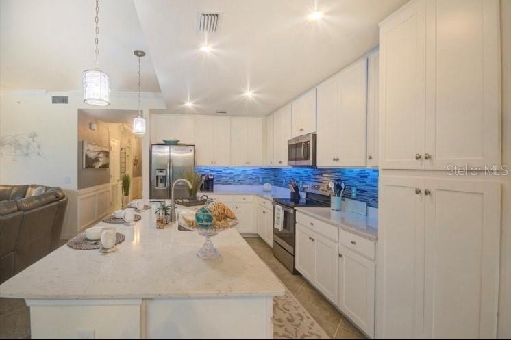 TERRACE IV AT LAKEWOOD NATIONAL PH II - Residential Lease