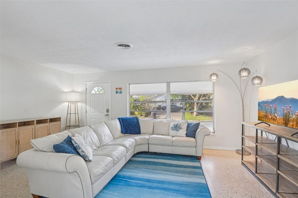 Photo of 6338 6th Avenue S, St Petersburg, FL 33707 (MLS # TB8463971)