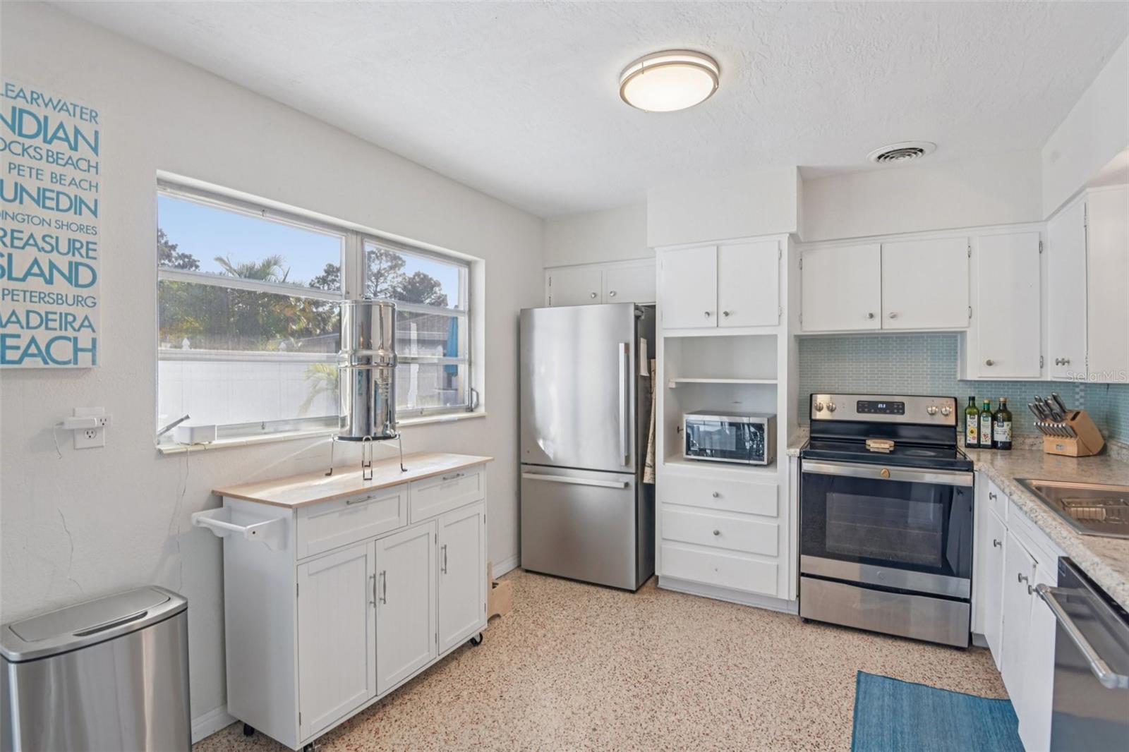 HILLBROOK ESTATES - Residential