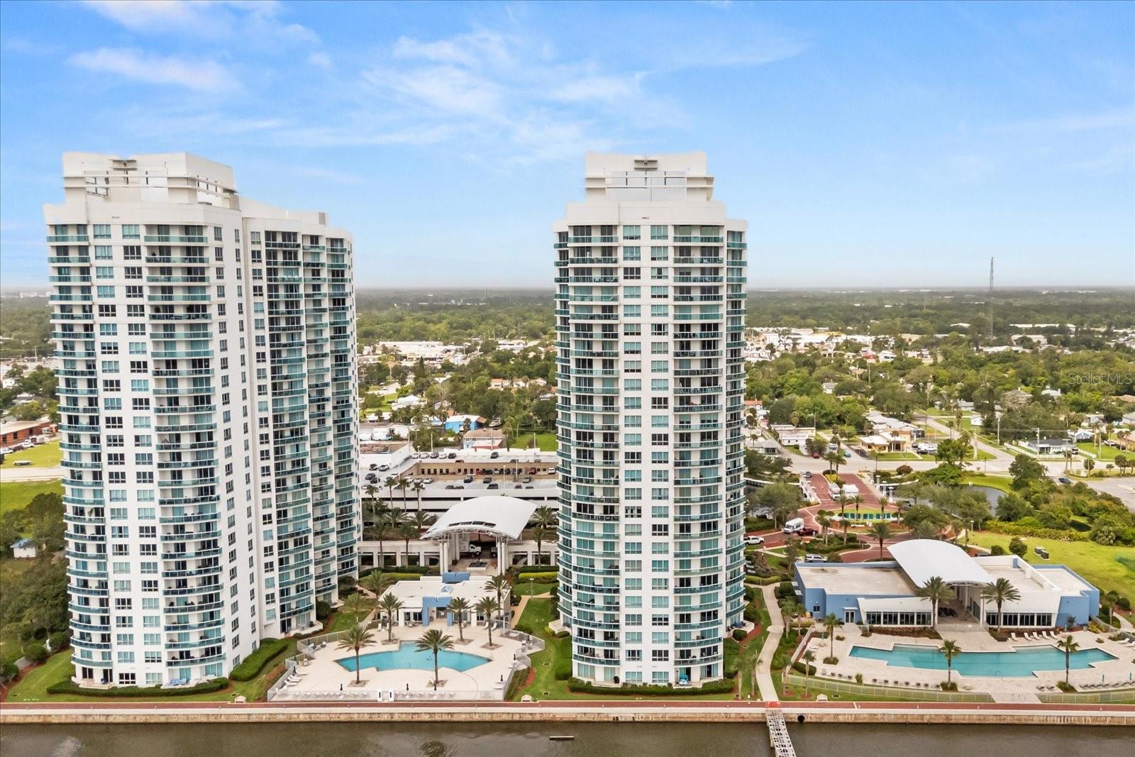 241 RIVERSIDE DRIVE 902