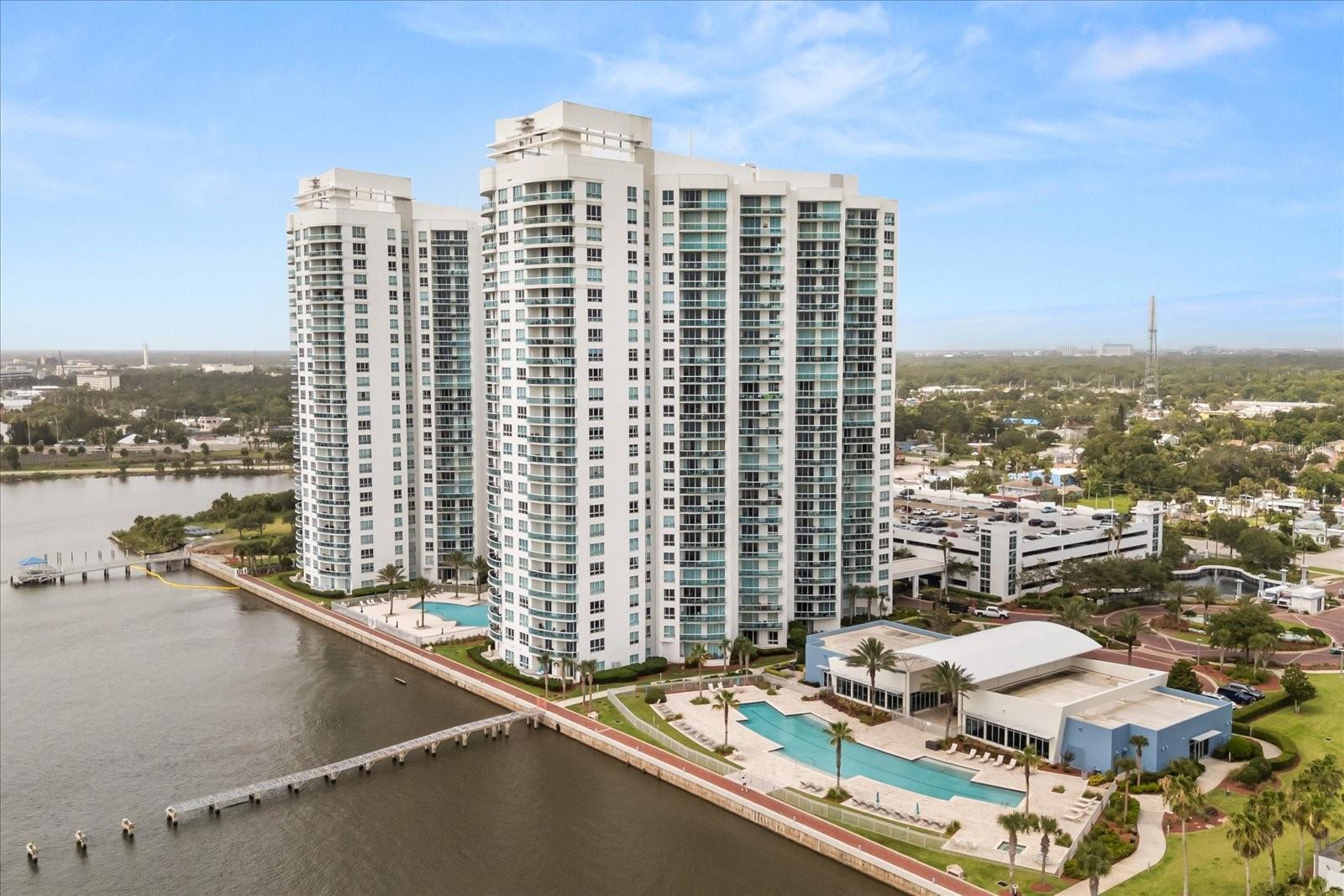 241 RIVERSIDE DRIVE 902
