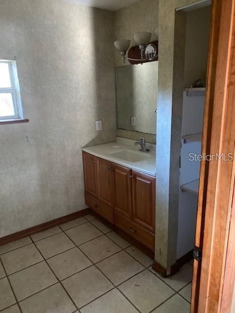 Tiny photo for 10819 SE 190th Court, Ocklawaha, FL 32179 (MLS # G5109089)