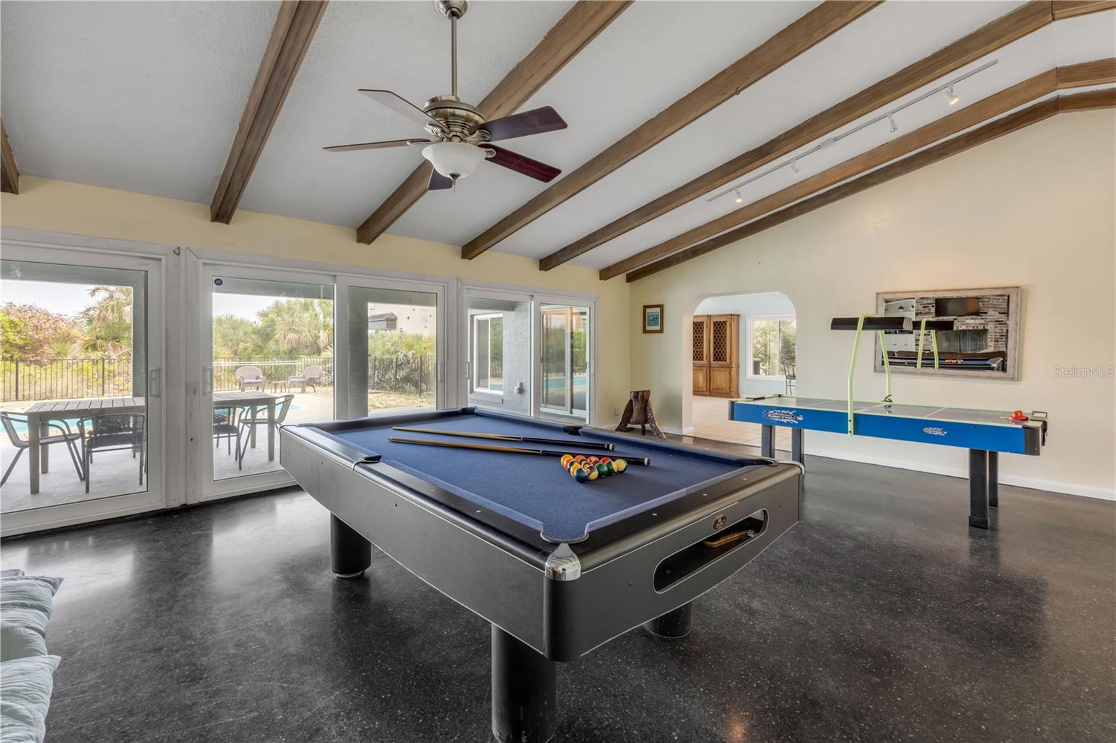 CORONADO SHORES UN 1 - Residential