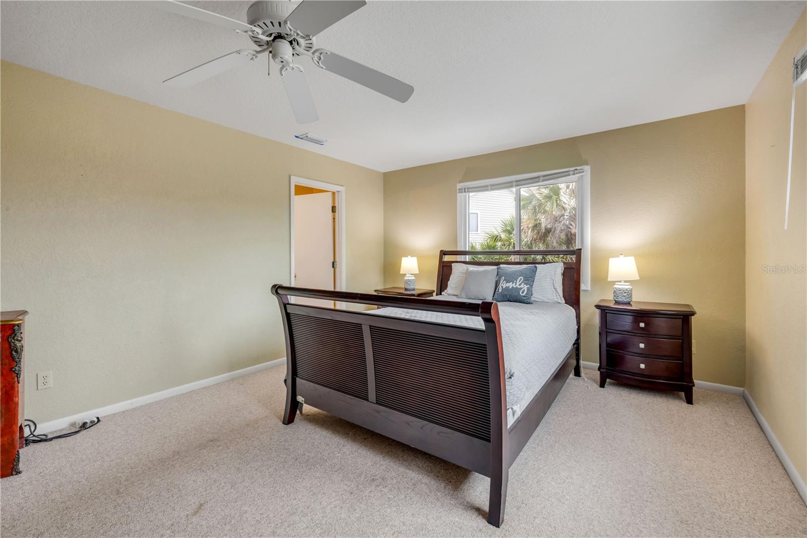 CORONADO SHORES UN 1 - Residential