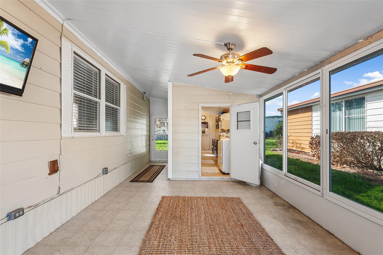 LAKESIDE HILLS ESTATES - Residential