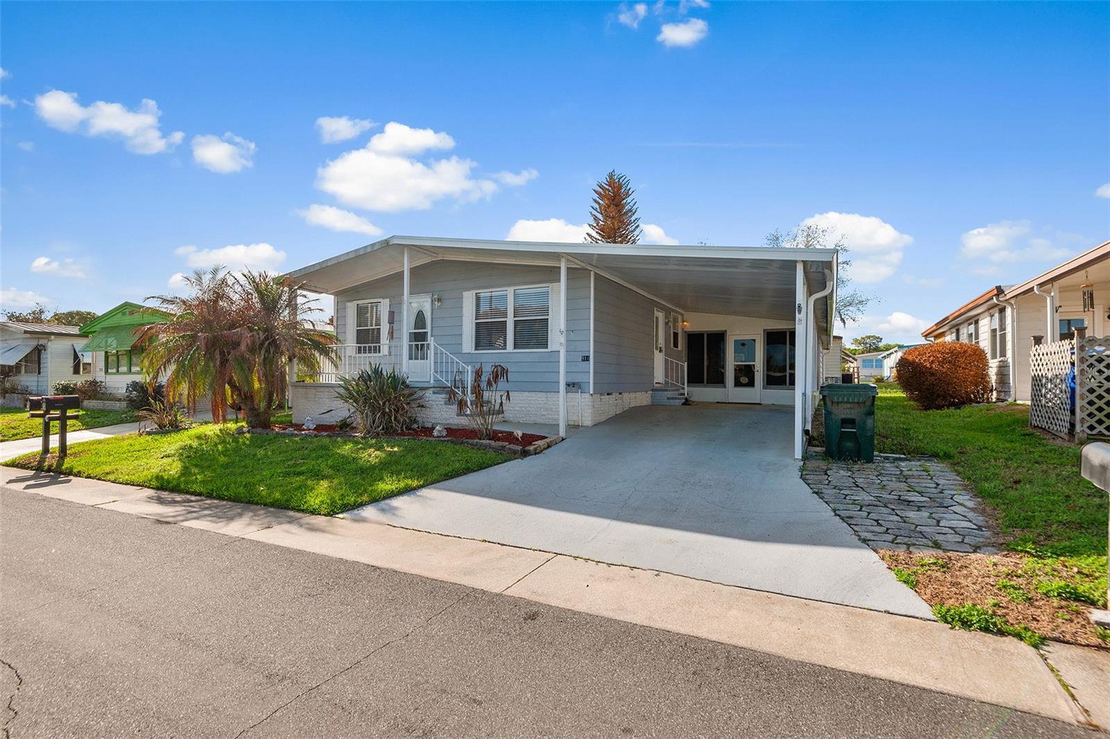 LAKESIDE HILLS ESTATES - Residential