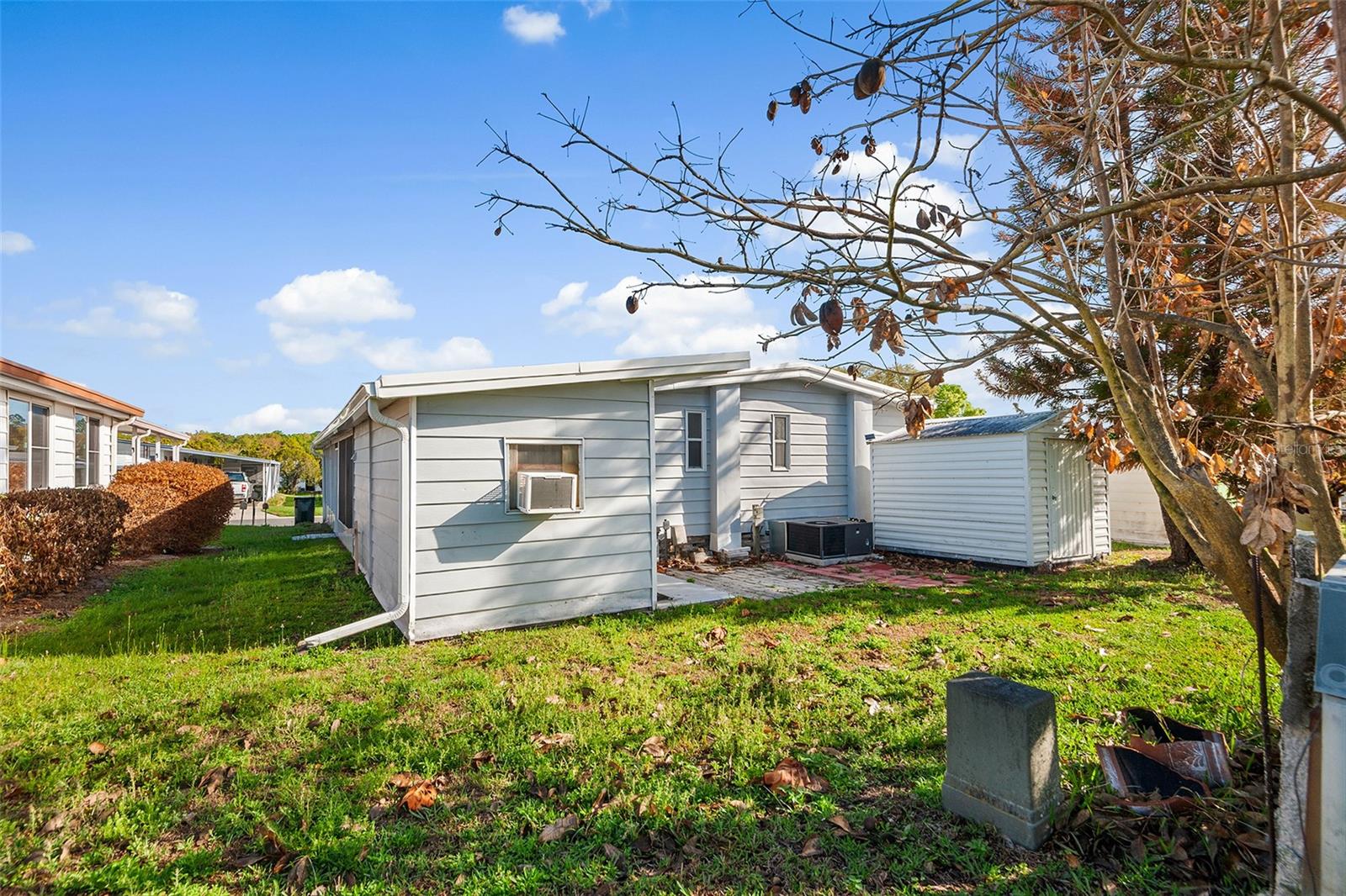 LAKESIDE HILLS ESTATES - Residential