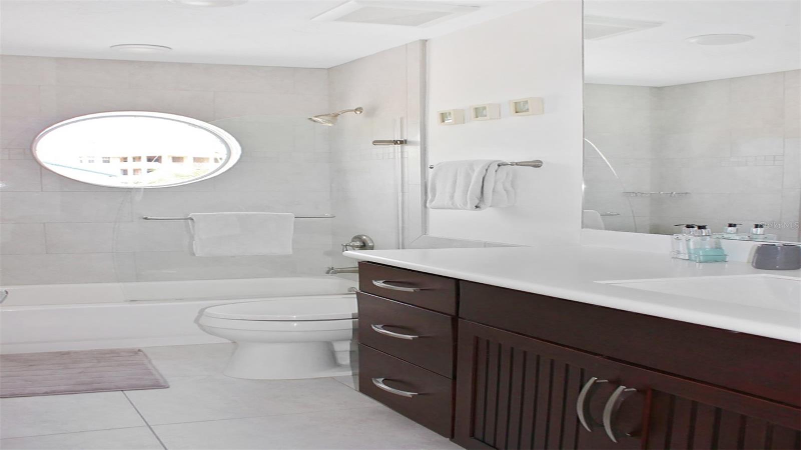 GULF & BAY CLUB BAYSIDE - Residential Lease