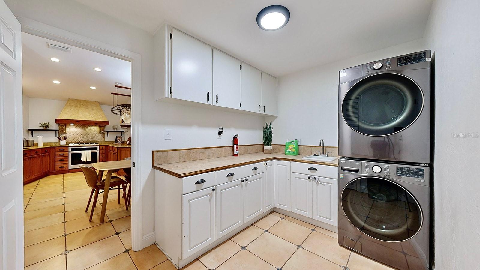 RIVERHAVEN VILLAGE REP - Residential Lease