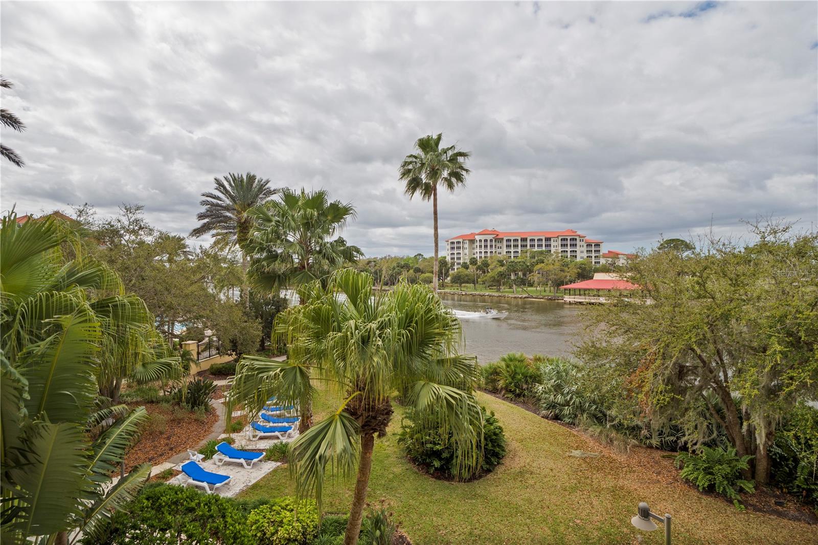 HARBOR VILLAGE MARINA - Residential