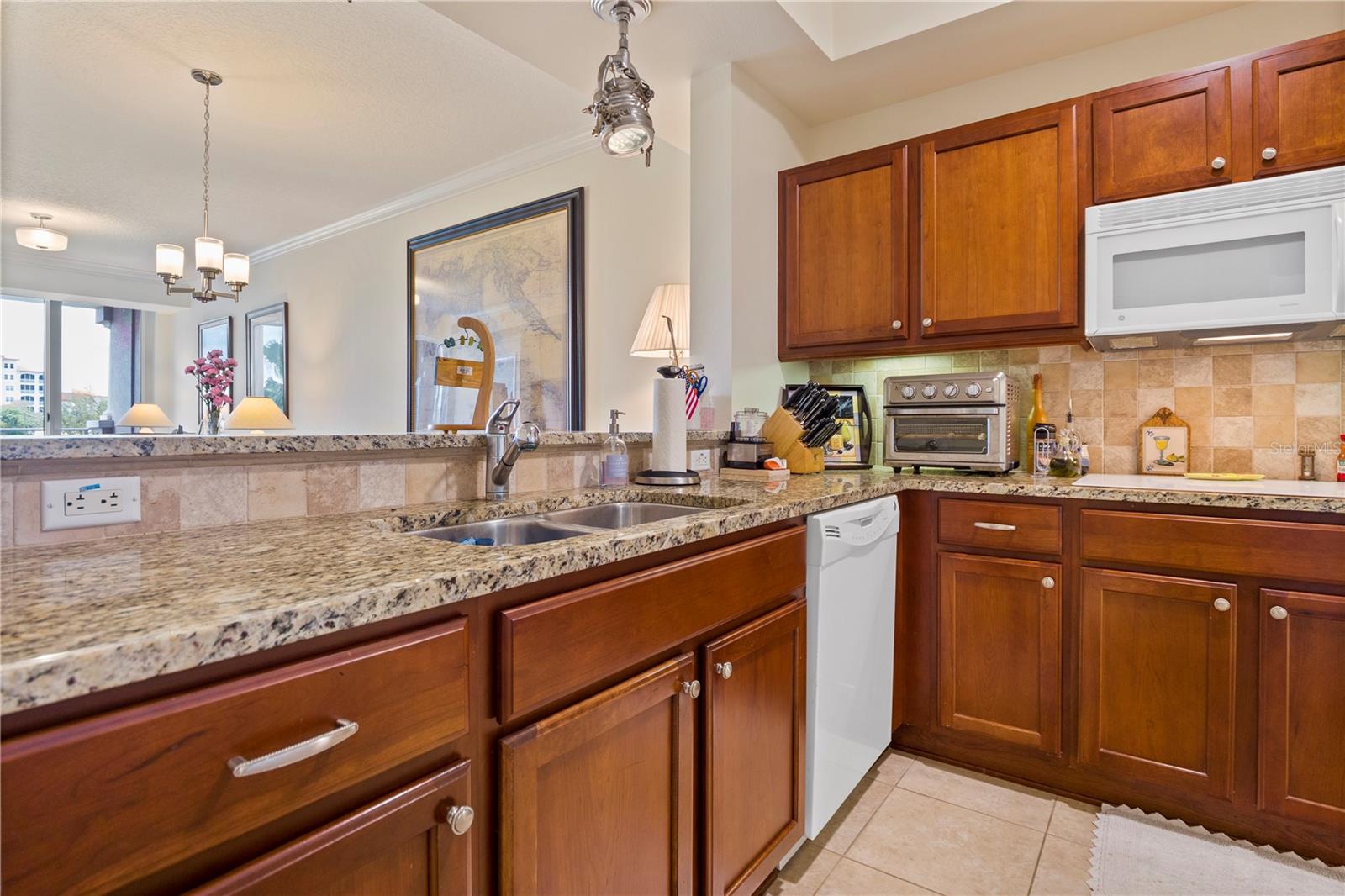 HARBOR VILLAGE MARINA - Residential