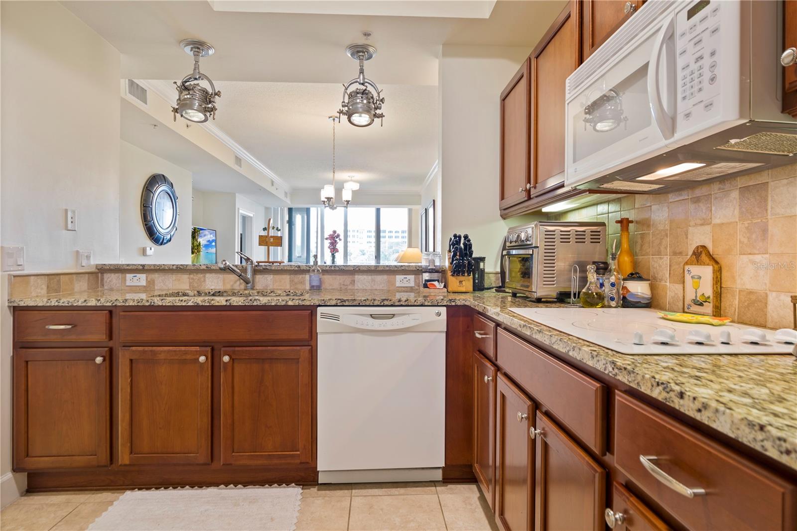 HARBOR VILLAGE MARINA - Residential