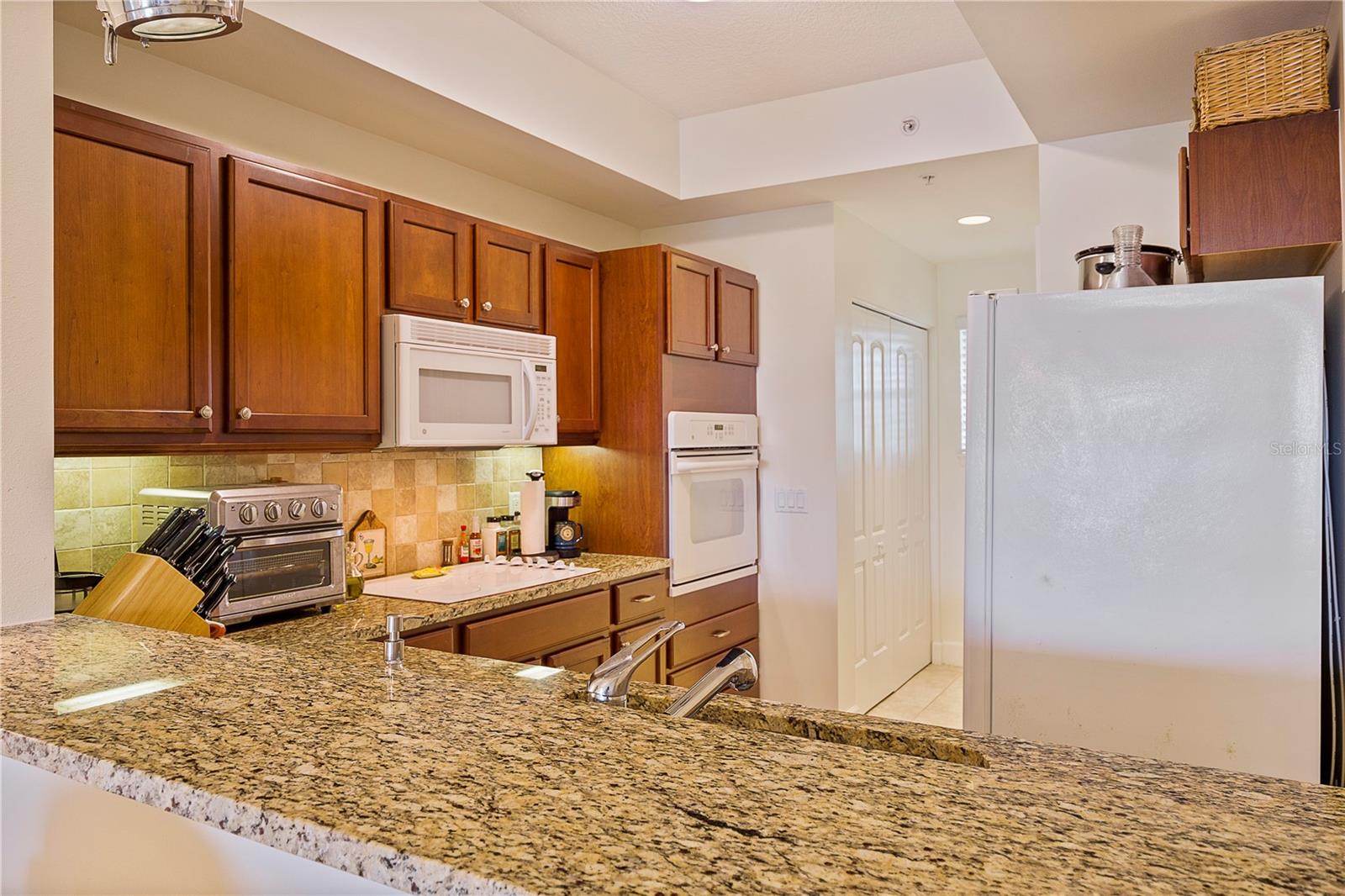 HARBOR VILLAGE MARINA - Residential