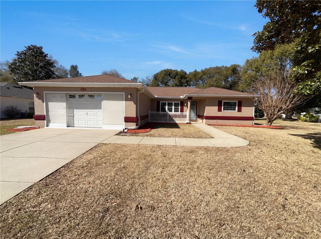 Photo of 13824 SW 114th Circle, Dunnellon, FL 34432 (MLS # O6384529)