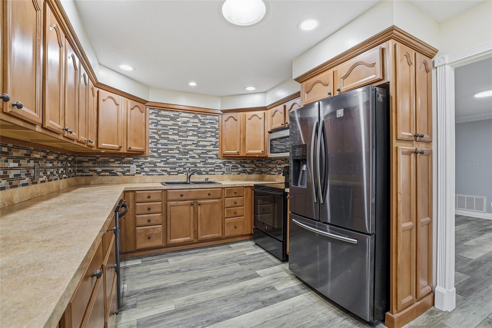 SOUND SOUTH UNIT TWO - Residential