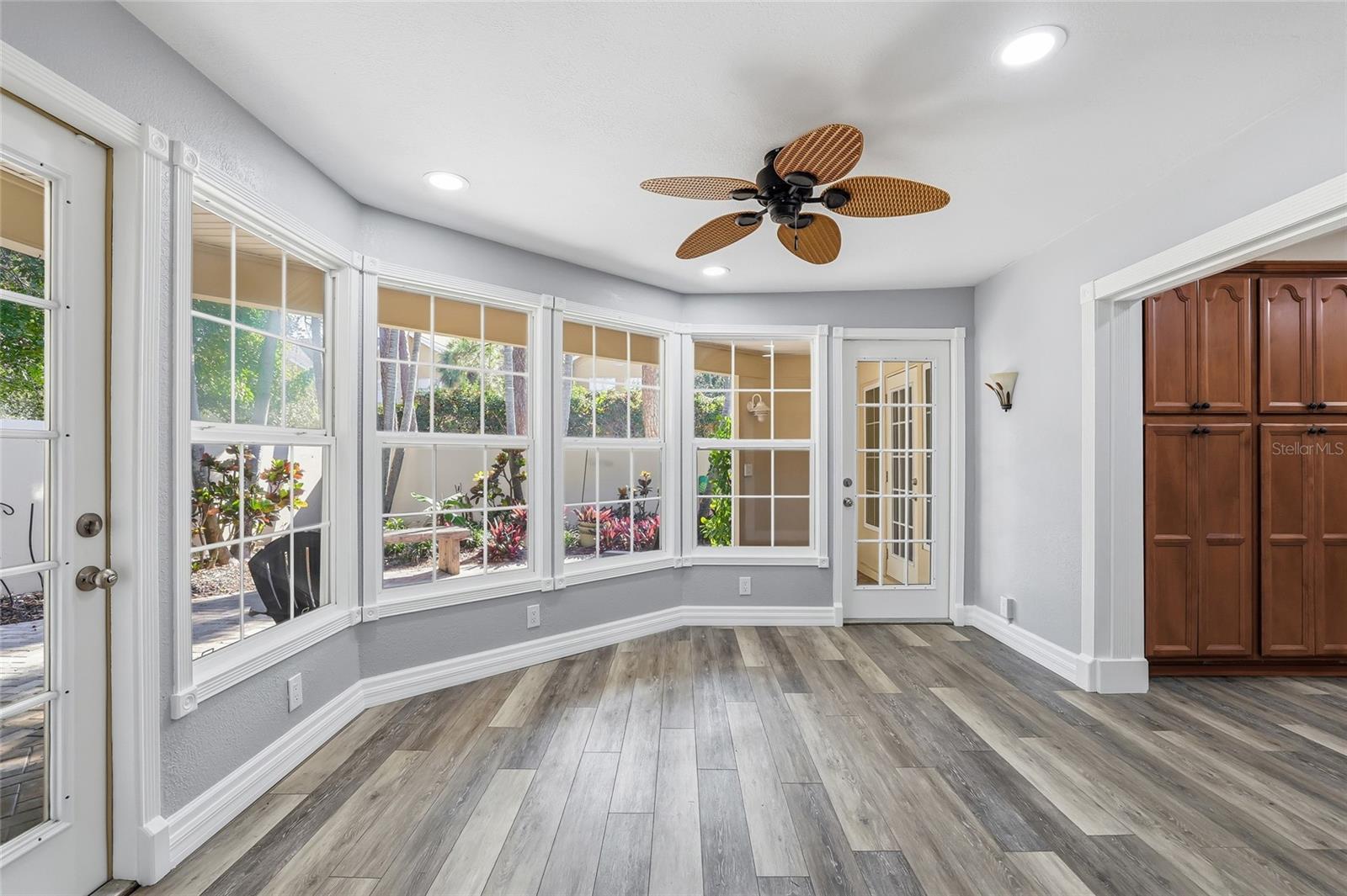 SOUND SOUTH UNIT TWO - Residential