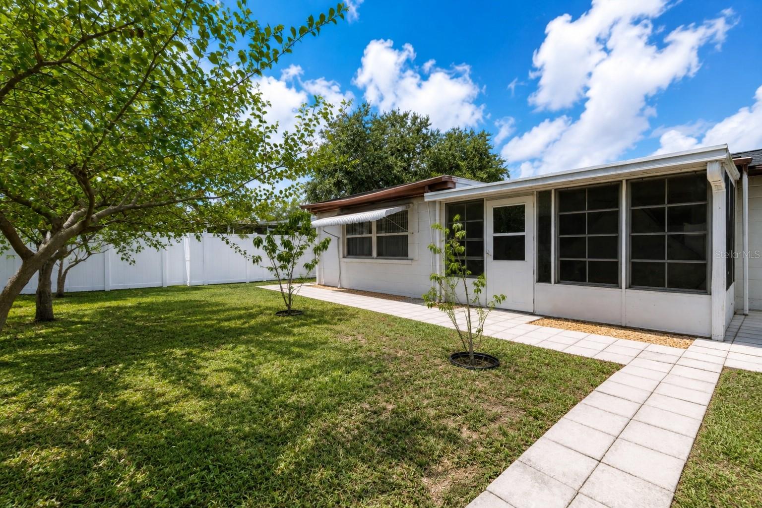 3302 ROCK ROYAL DRIVE
