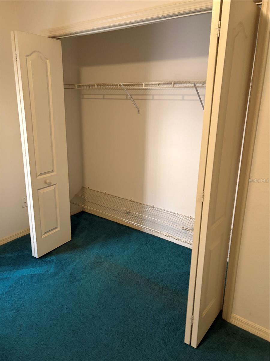 GOLDEN ACRES - Residential