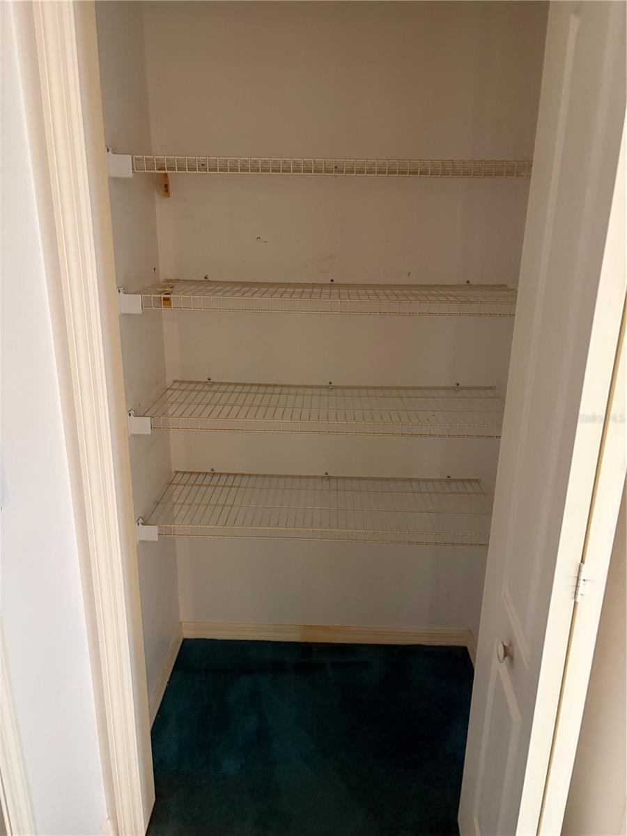 GOLDEN ACRES - Residential