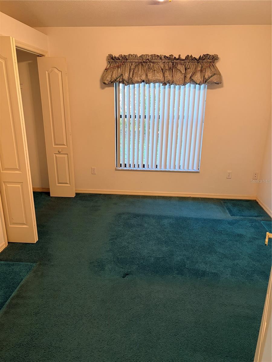 GOLDEN ACRES - Residential