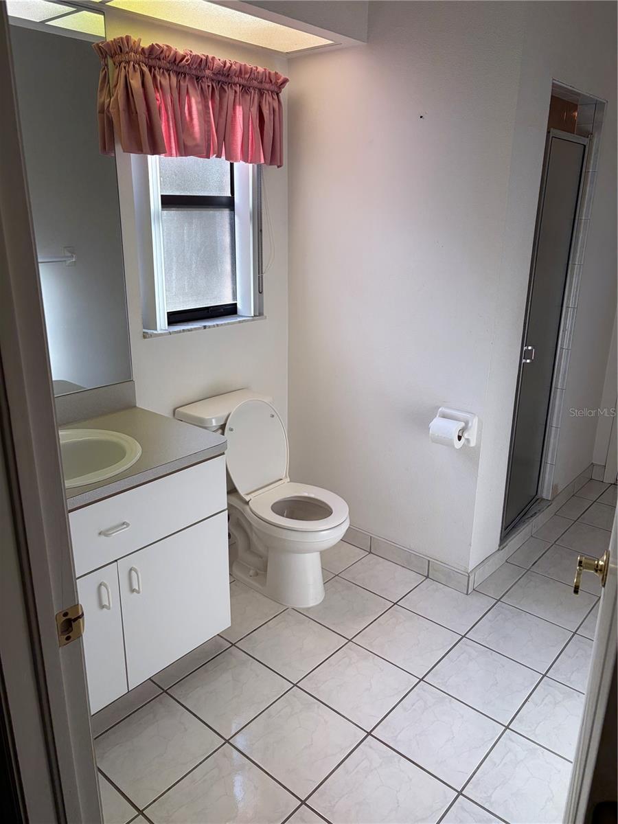 GOLDEN ACRES - Residential