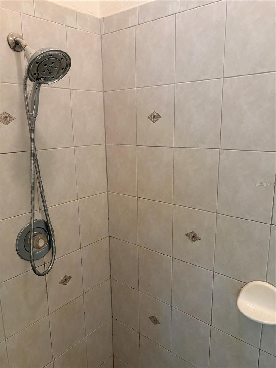 GOLDEN ACRES - Residential