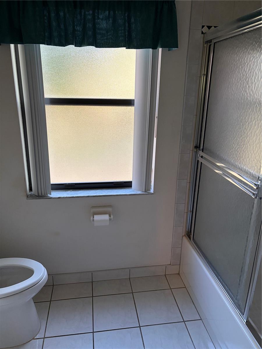 GOLDEN ACRES - Residential