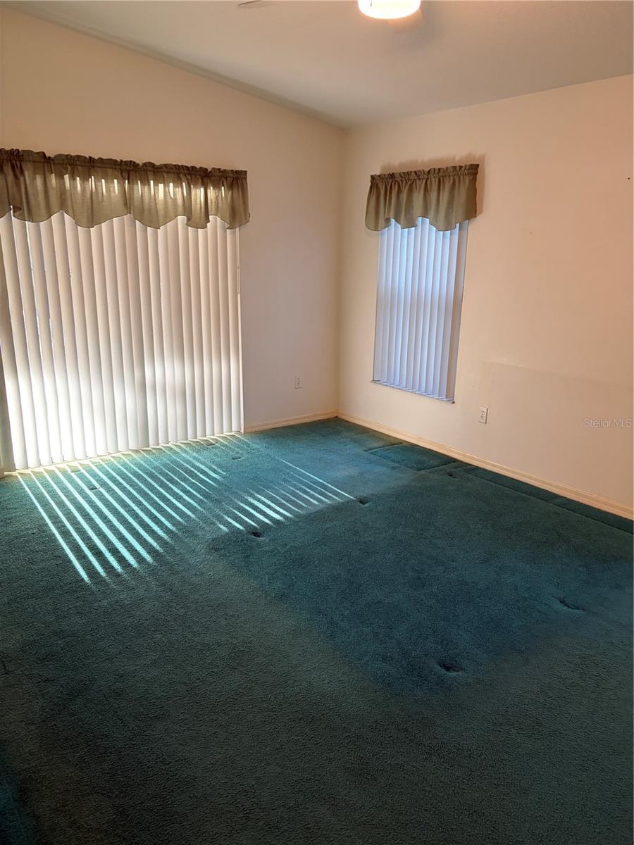 GOLDEN ACRES - Residential