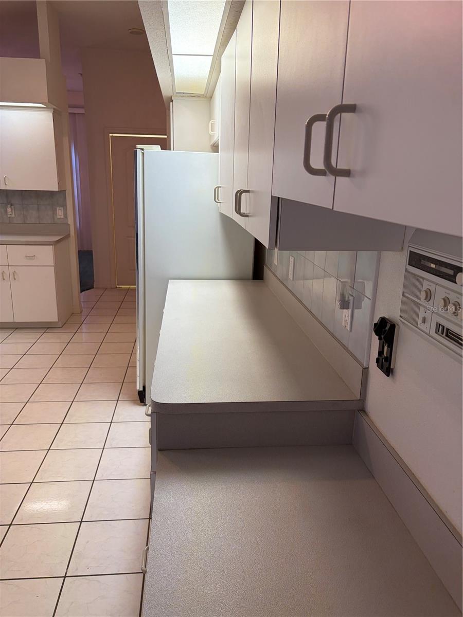 GOLDEN ACRES - Residential