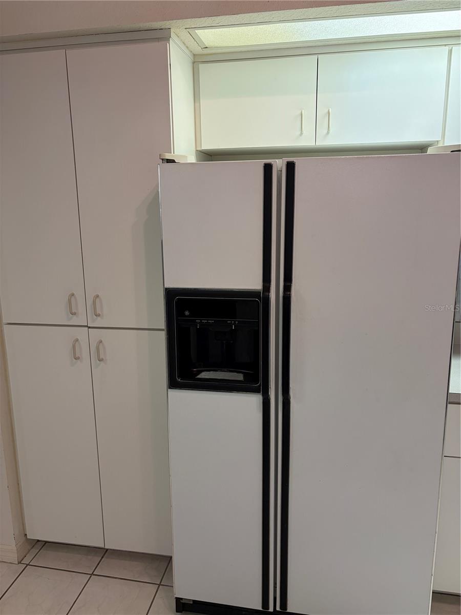 GOLDEN ACRES - Residential