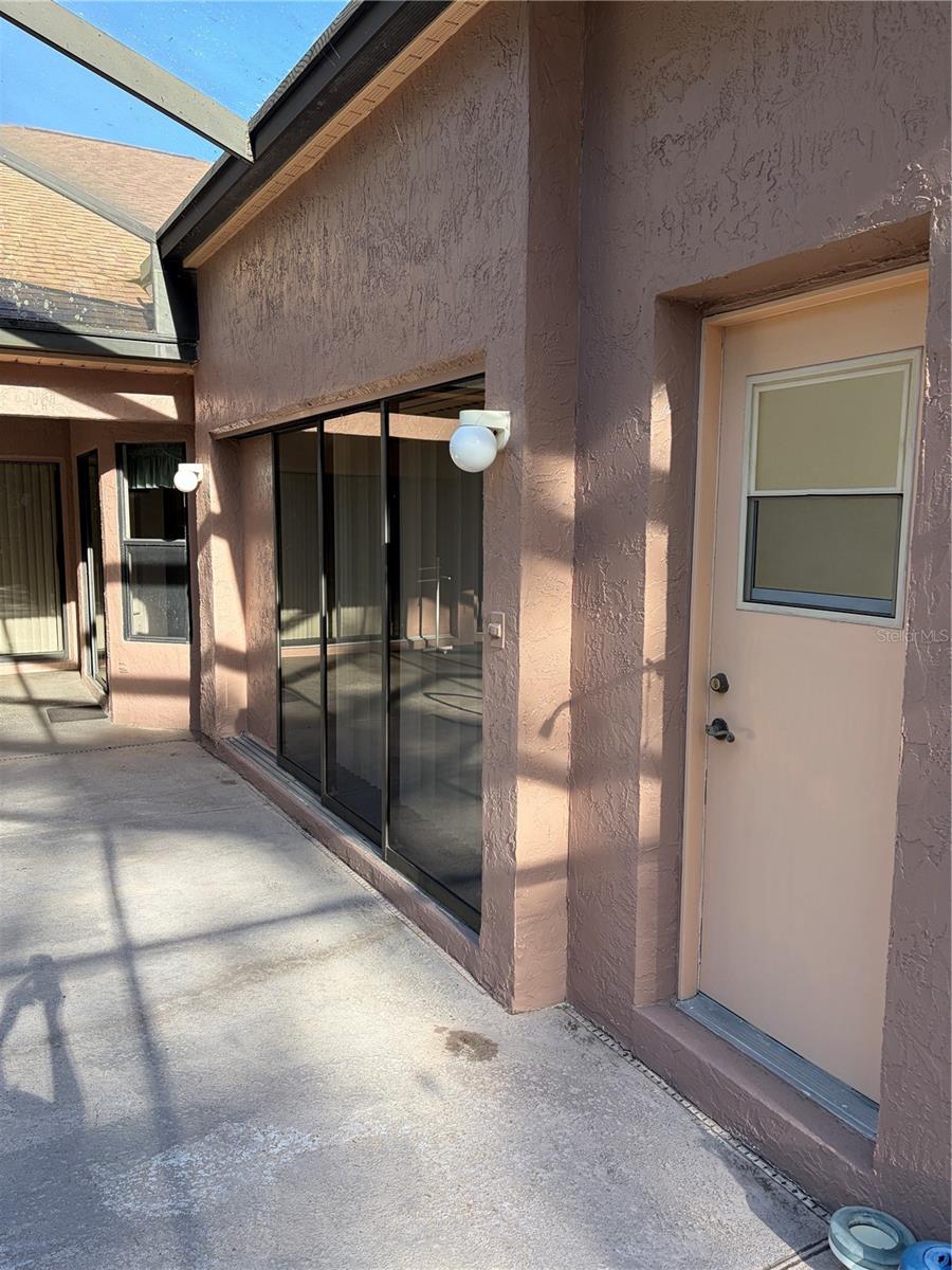 GOLDEN ACRES - Residential